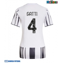 Camisa de Futebol Juventus Federico Gatti #4 Equipamento Principal Mulheres 2025-26 Manga Curta